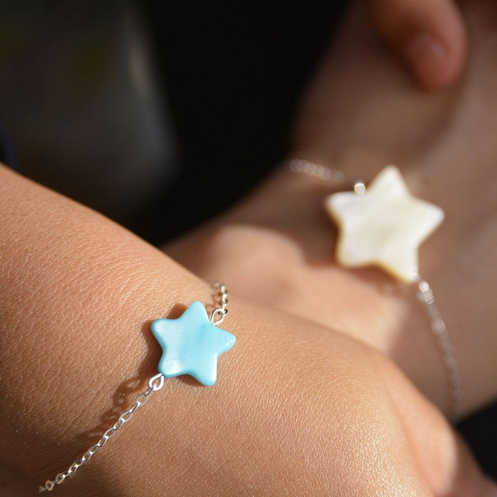 duo de Bracelets - nacre etoile blanche maman - nacre etoile bleue bébé