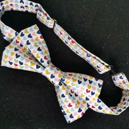 nœud papillon adulte – fait main – Cœurs multicolores