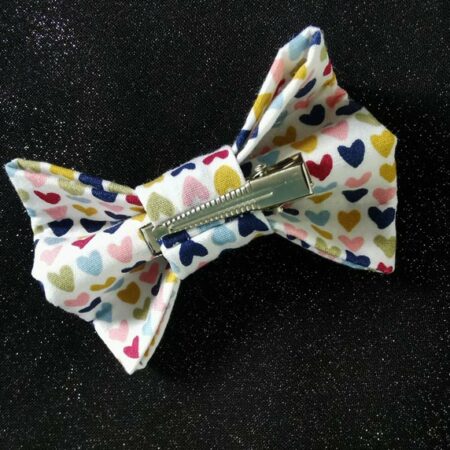 barrette cheveux nœud papillon - fait main - Cœurs multicolores - mariage