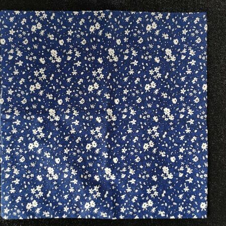 Pochette adulte – fleurs bleu marine – motif style liberty – mariage Pochette adulte – fleurs bleu marine – motif style liberty – mariage