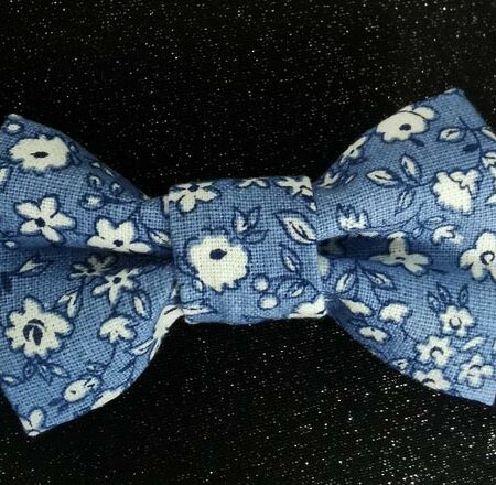 Barrette pour cheveux nœud papillon – Motif fleurs de style liberty Barrette pour cheveux nœud papillon – Motif fleurs de style liberty