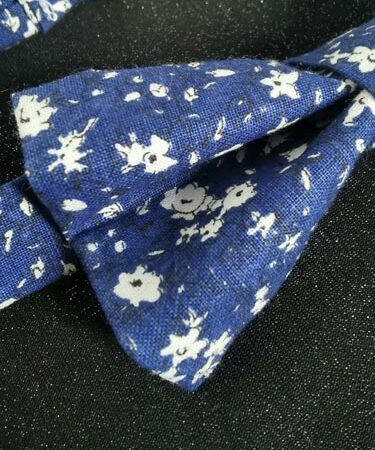 nœud papillon adulte - fait main - fleurs bleues marines