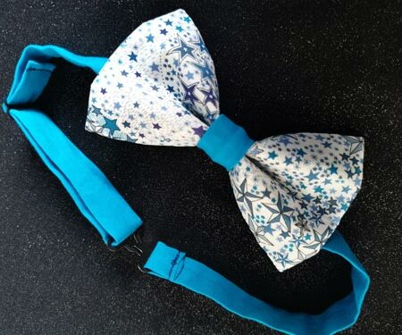nœud papillon adulte – fait main – liberty étoiles bleues nœud papillon adulte – fait main – liberty étoiles bleues