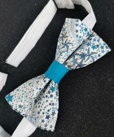 nœud papillon adulte – fait main – liberty étoiles bleues nœud papillon adulte – fait main – liberty étoiles bleues