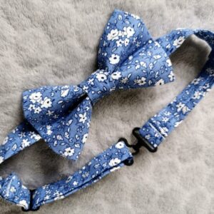 Nœud papillon enfant - Motif fleurs de style liberty - bleu