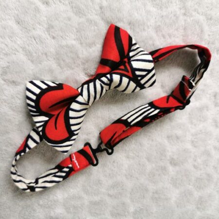 Nœud papillon enfant – wax fleurs de mariage – rouge Nœud papillon enfant – wax fleurs de mariage – rouge