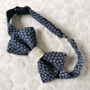 Nœud papillon enfant - Petites fleurs rondes - bleu marine