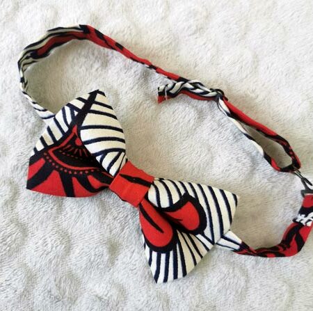 Nœud papillon ado – wax fleurs de mariage – rouge